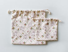 Load image into Gallery viewer, String Pouch - Vintage Lamb (S/M)
