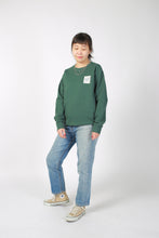 Load image into Gallery viewer, 1537 Book Aurore Sweater Dark Green
