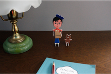 Load image into Gallery viewer, Paper Toy Aurore And Jean Paul - whoami
