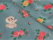 Load image into Gallery viewer, Table Mat Kitty And Roses - whoami
